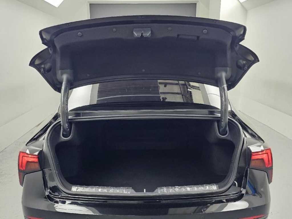 Kia K5 — photo 19