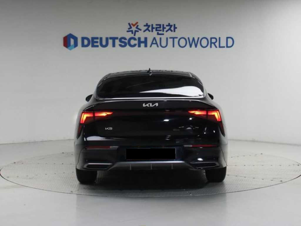 Kia K5 — photo 04