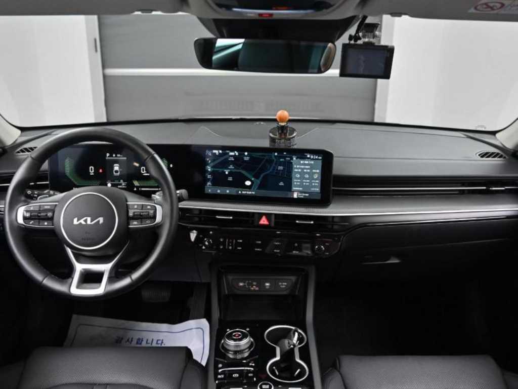 Kia K5 — photo 07