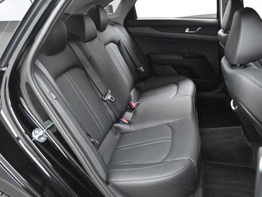 Kia K5 — photo 12