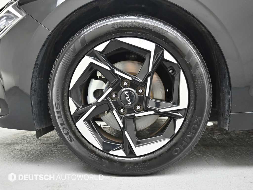 Kia K5 — photo 05