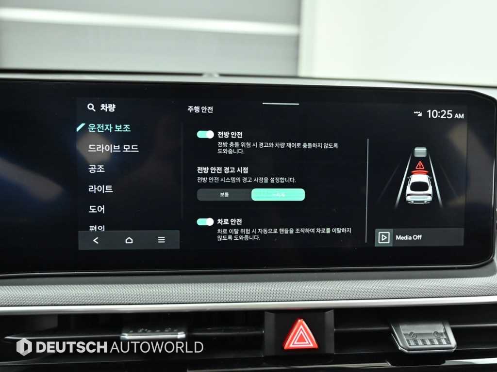 Kia K5 — photo 17