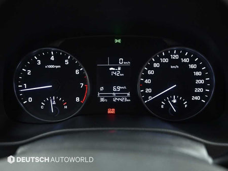 Hyundai Avante — photo 08