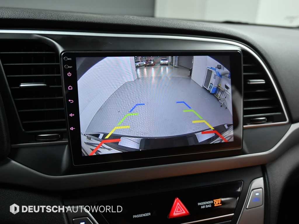 Hyundai Avante — photo 15