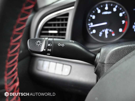 Hyundai Avante — photo 16