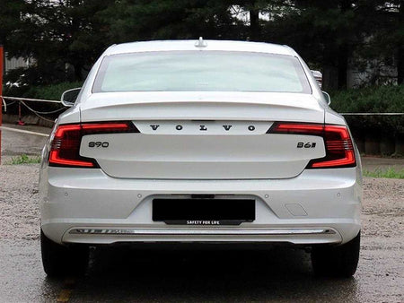 Volvo S90 — photo 04