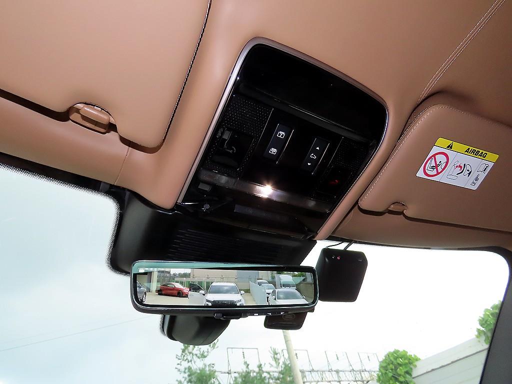Land Rover Range Rover — photo 15