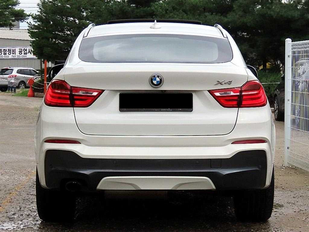 BMW X4 — photo 04