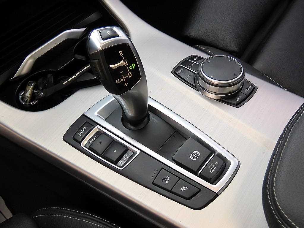 BMW X4 — photo 11