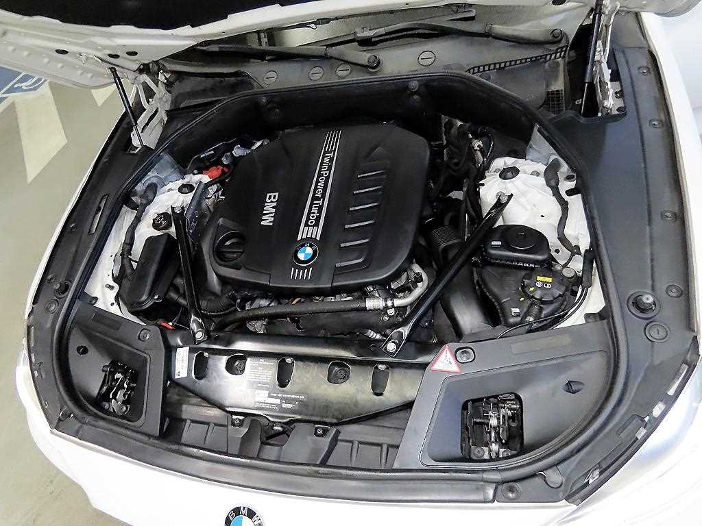 BMW Gran Turismo — photo 19
