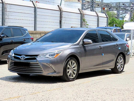 Toyota Camry — photo 02