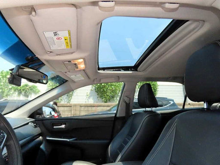 Toyota Camry — photo 18
