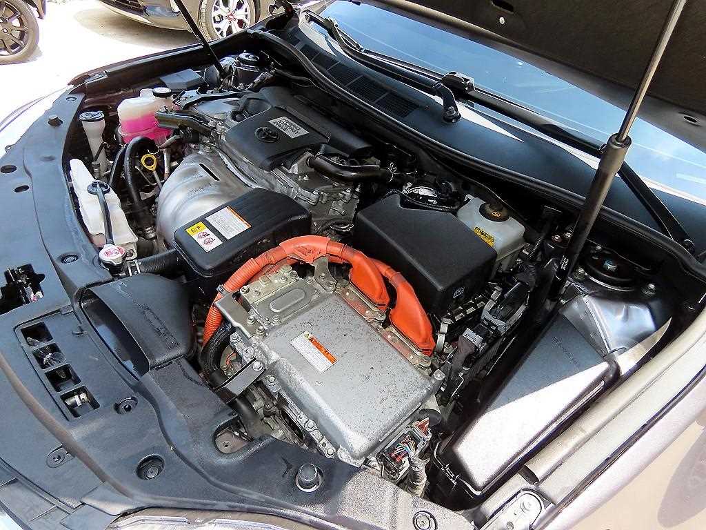 Toyota Camry — photo 19