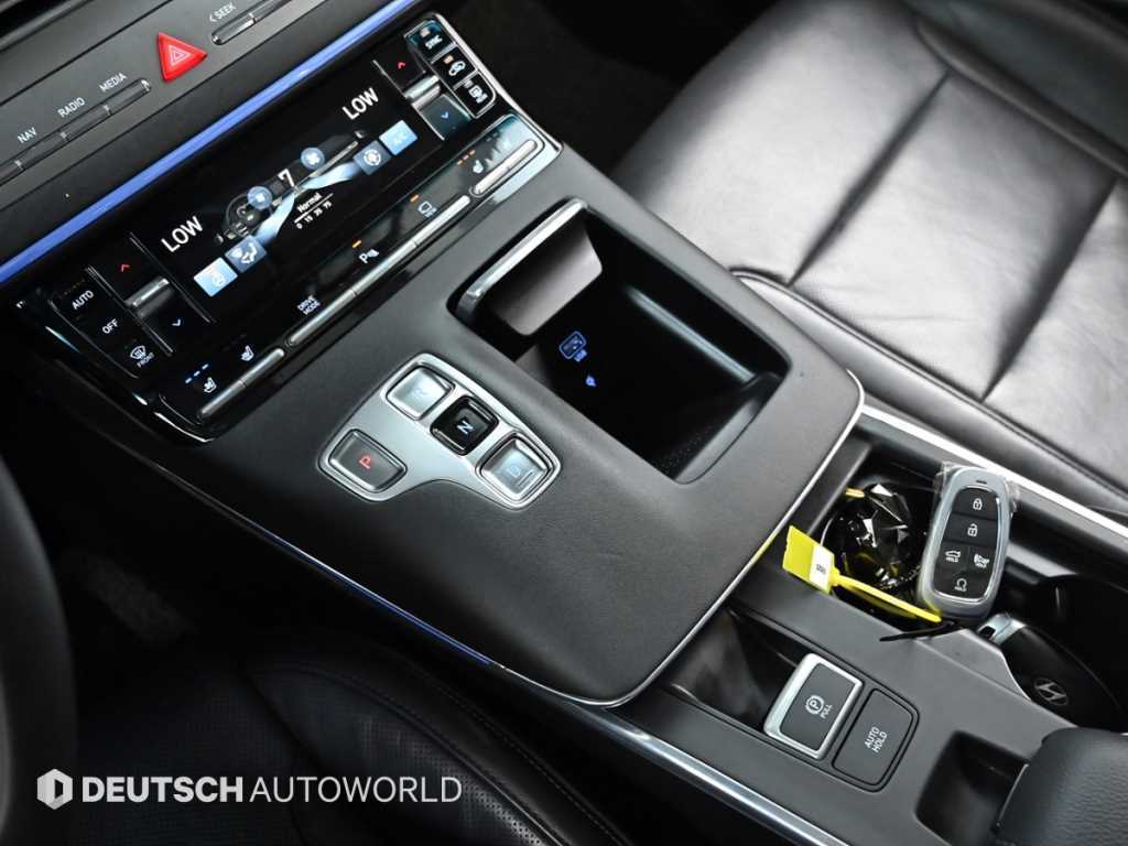 Hyundai Grandeur — photo 09