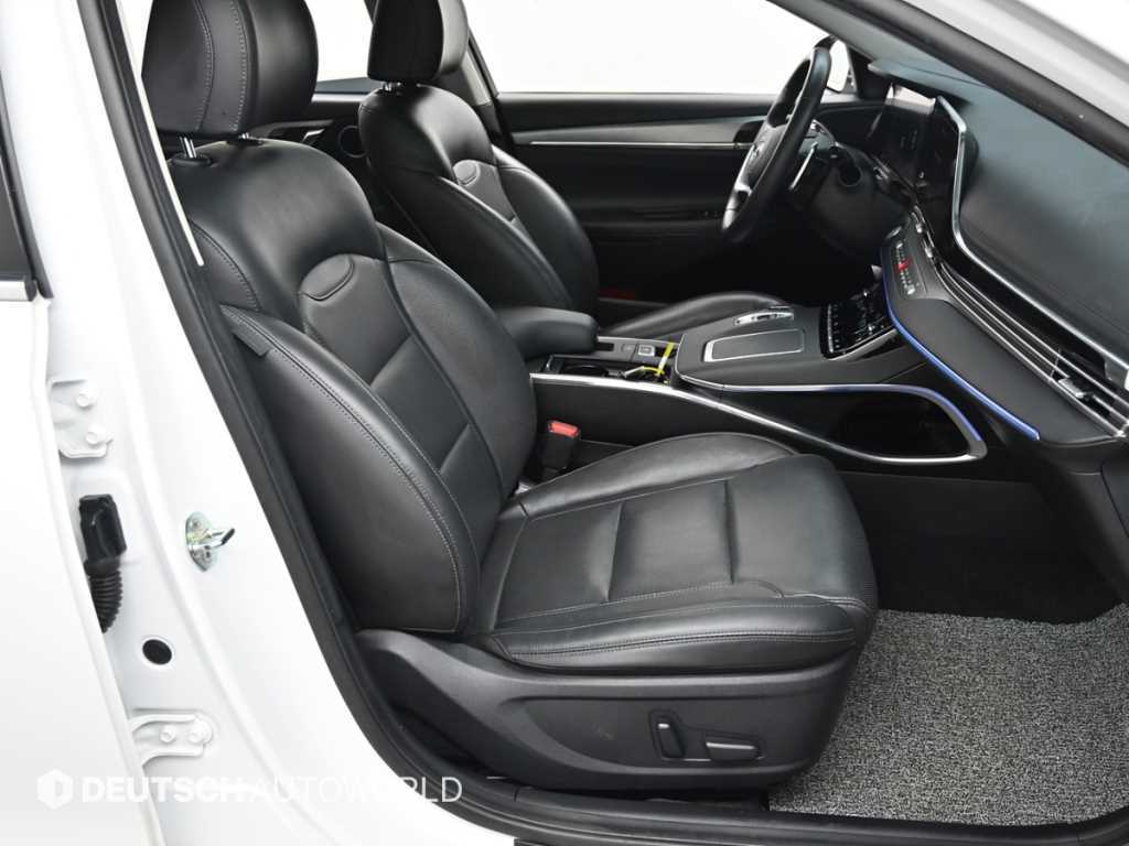 Hyundai Grandeur — photo 10