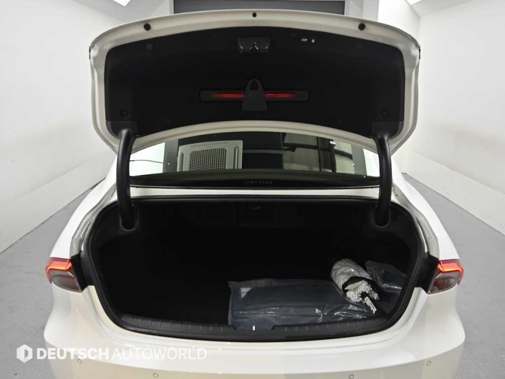 Hyundai Grandeur — photo 19