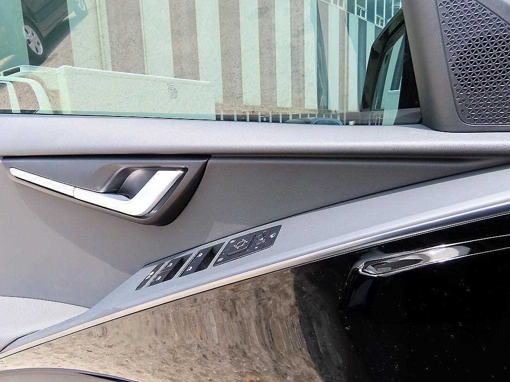 Kia Niro — photo 11