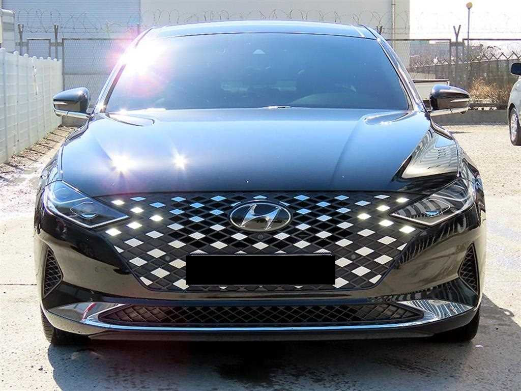 Hyundai Grandeur — photo 01
