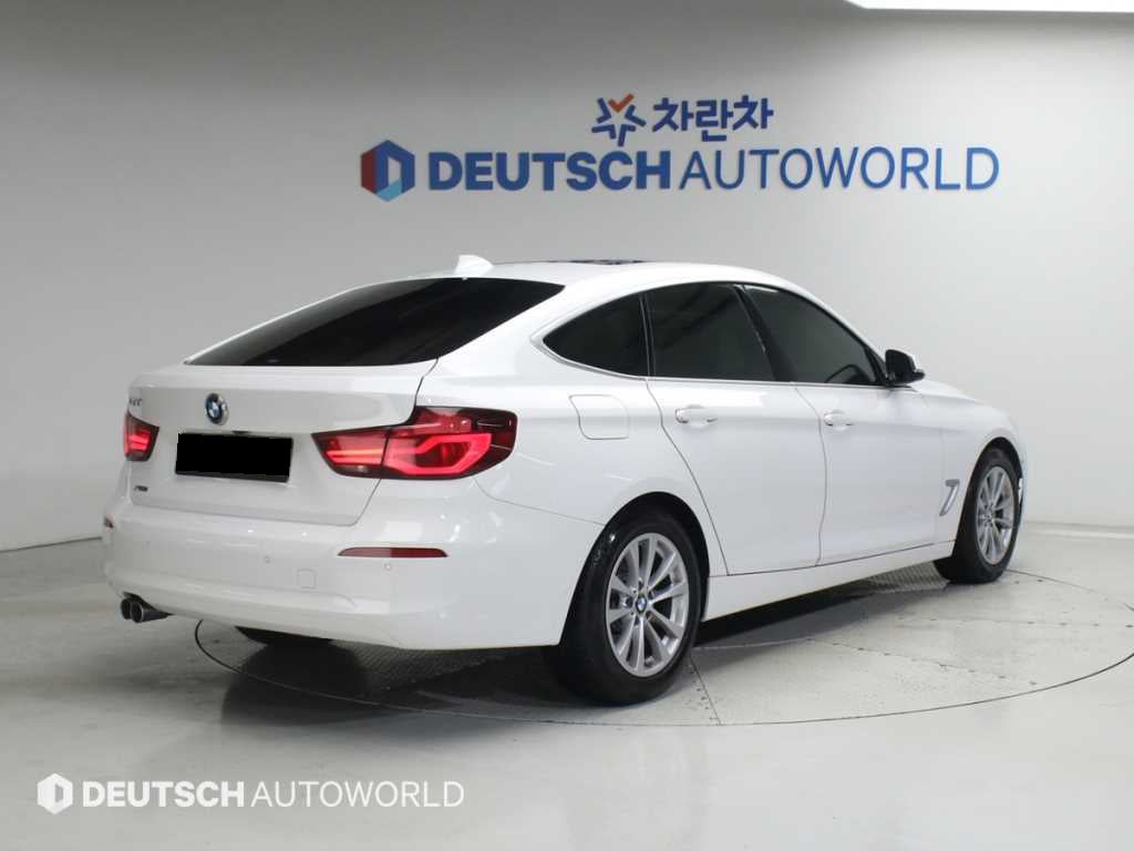 BMW Gran Turismo — photo 02