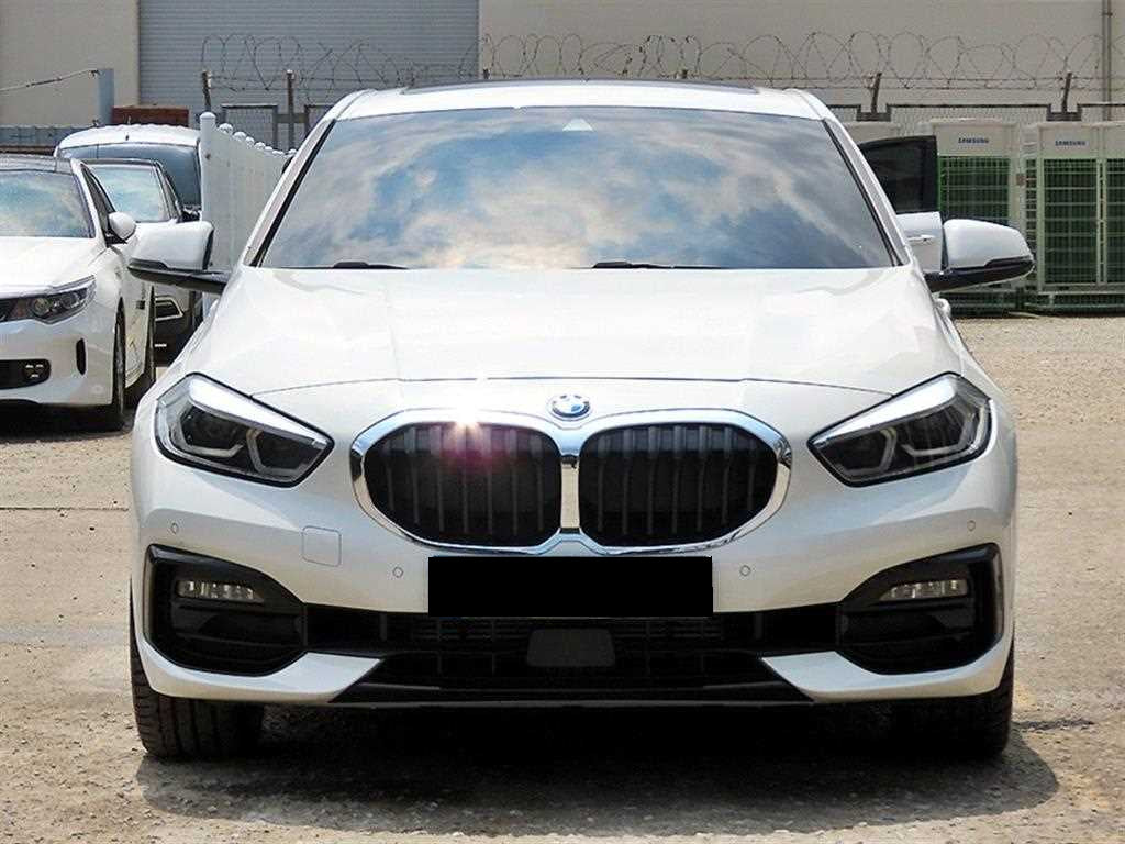 BMW 1-Series — photo 01