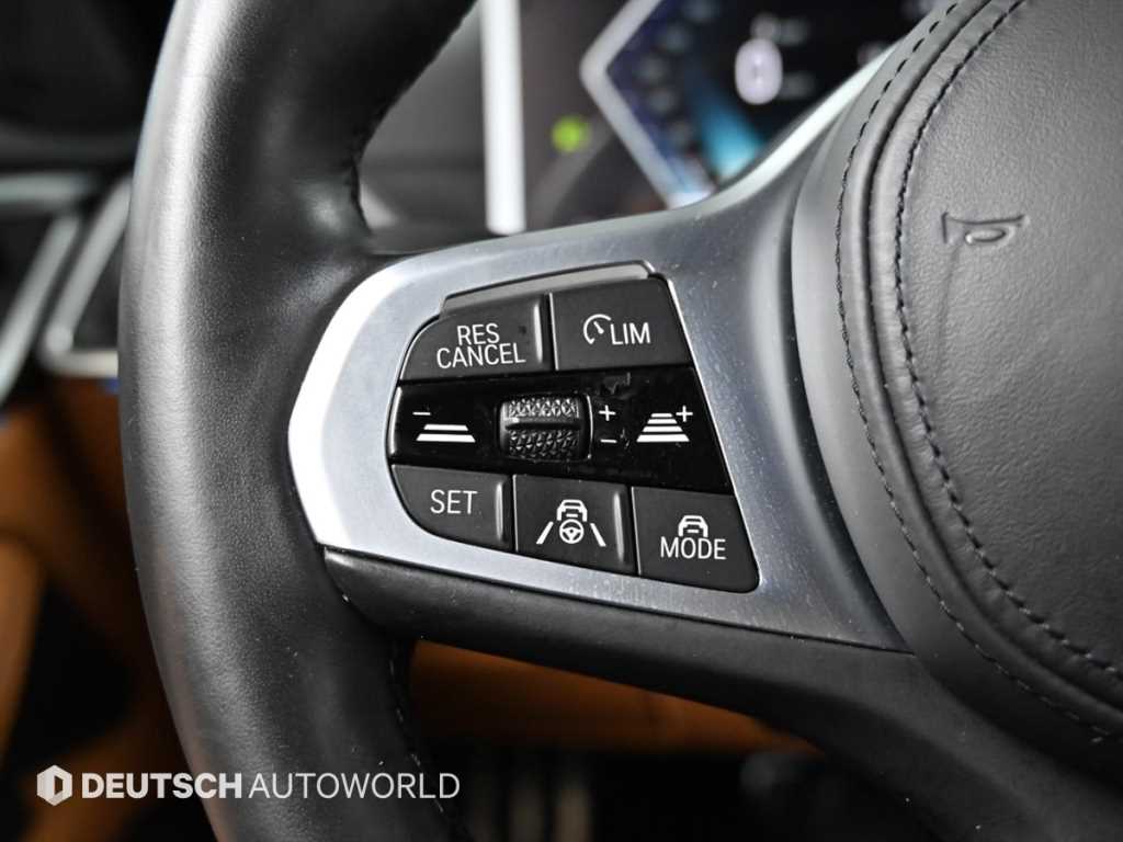 BMW i4 — photo 16