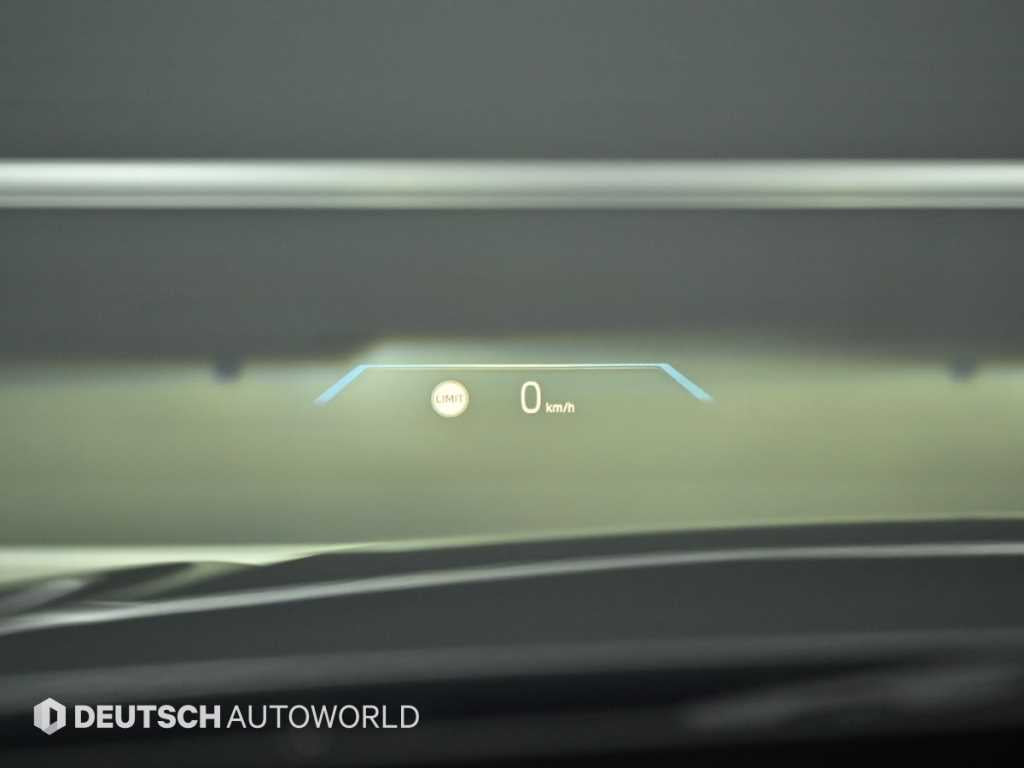 BMW i4 — photo 17