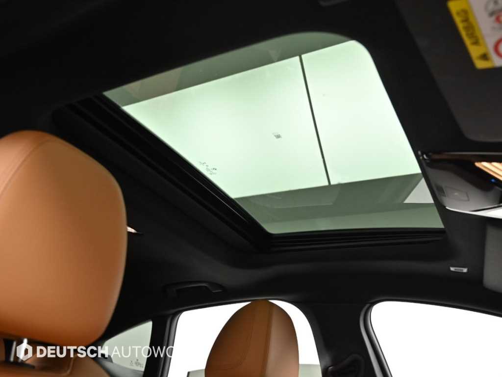 BMW i4 — photo 18