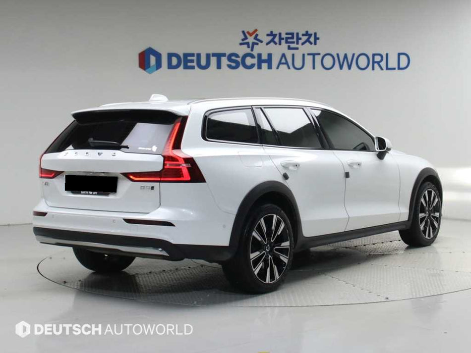 Volvo V60 — photo 02