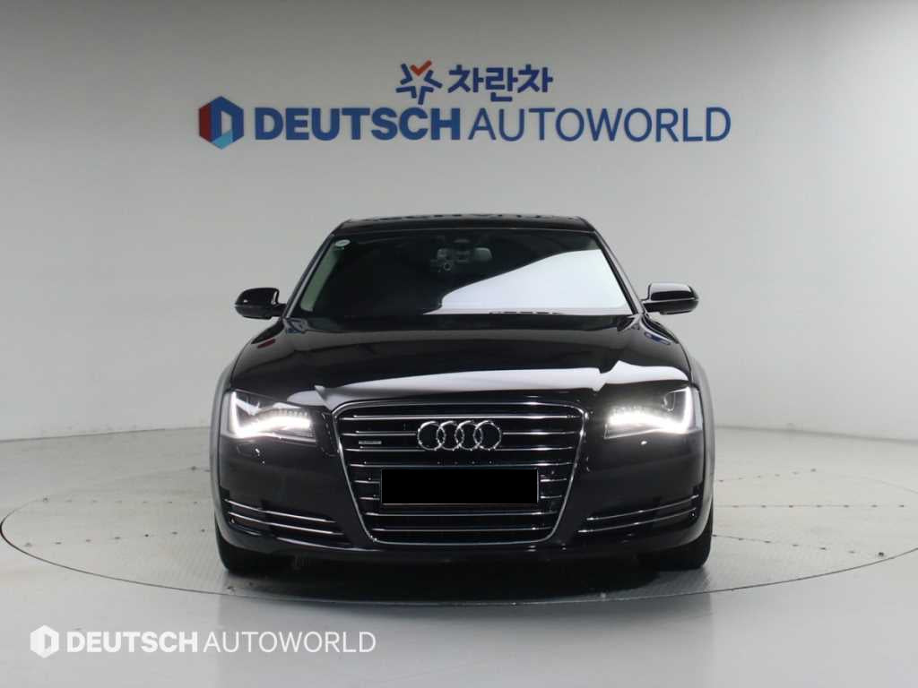 Audi A8 — photo 03