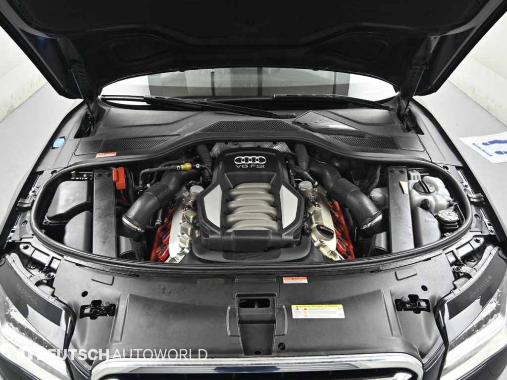 Audi A8 — photo 06