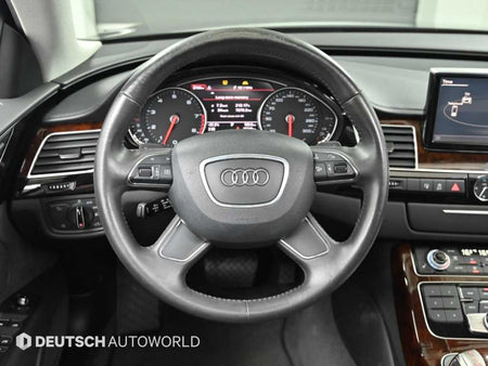 Audi A8 — photo 13
