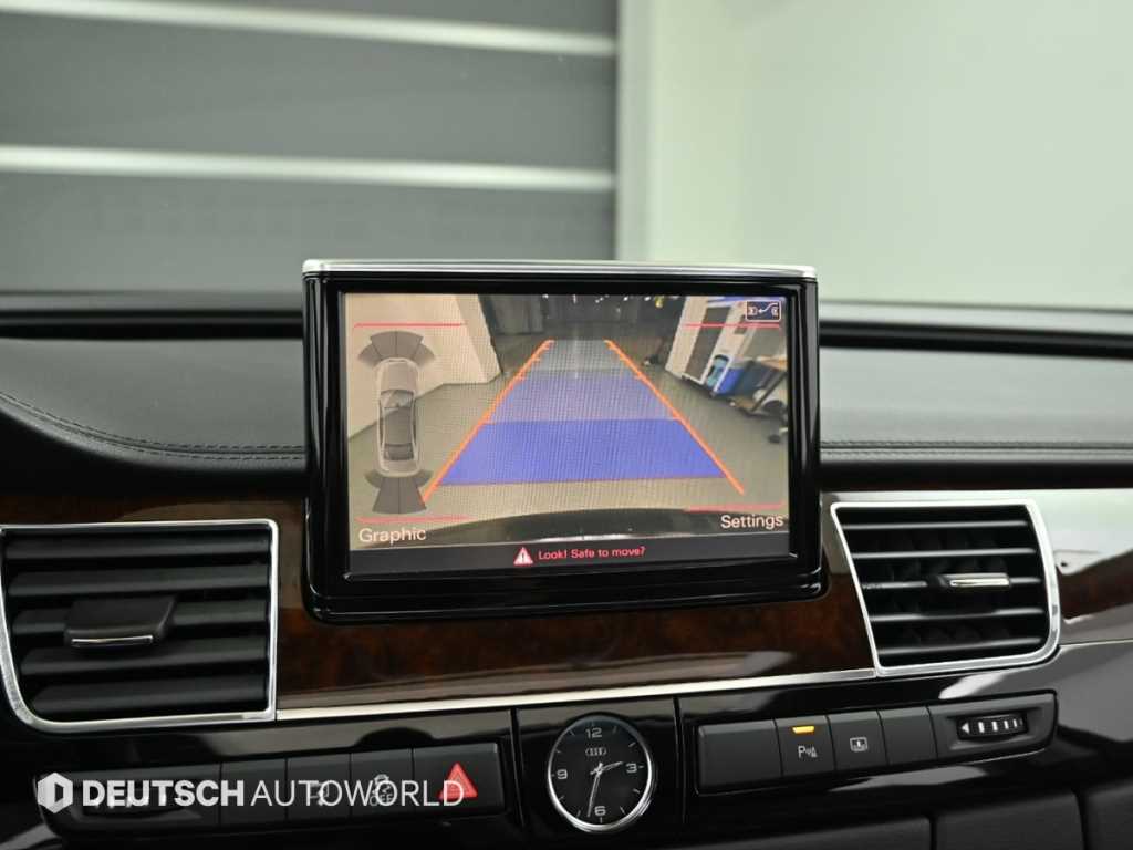 Audi A8 — photo 15