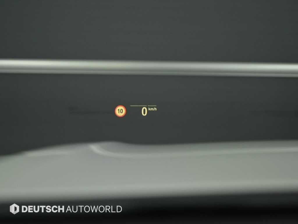 BMW 7-Series — photo 17