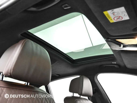 BMW 7-Series — photo 18