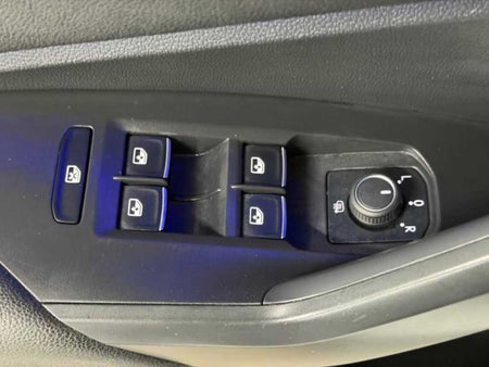 Volkswagen Jetta — photo 14