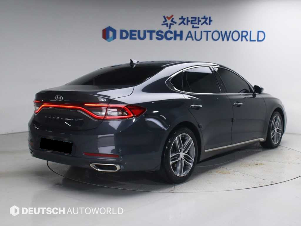 Hyundai Grandeur — photo 02