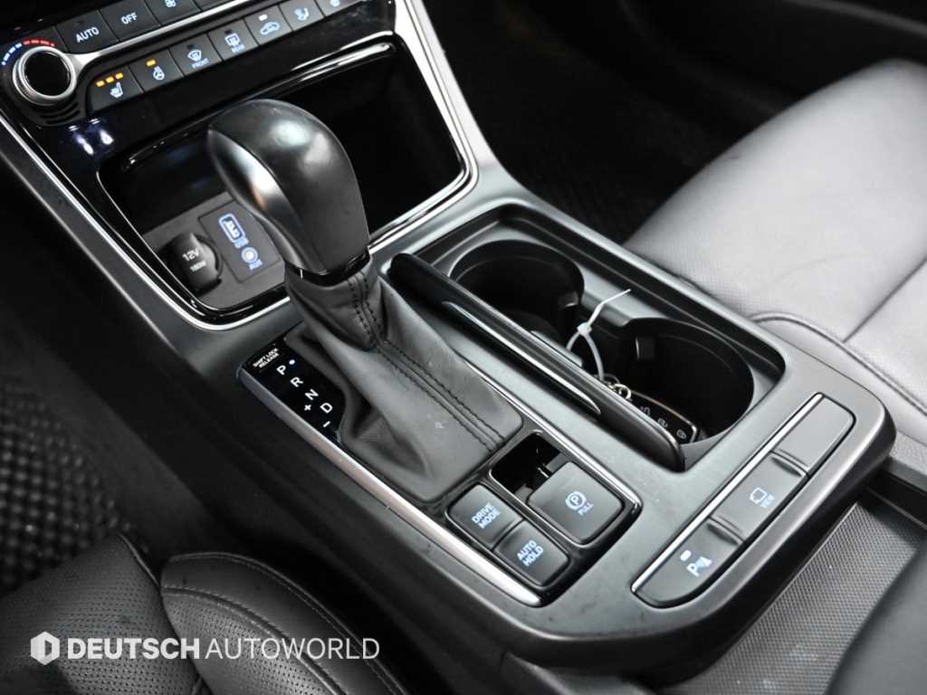 Hyundai Grandeur — photo 09