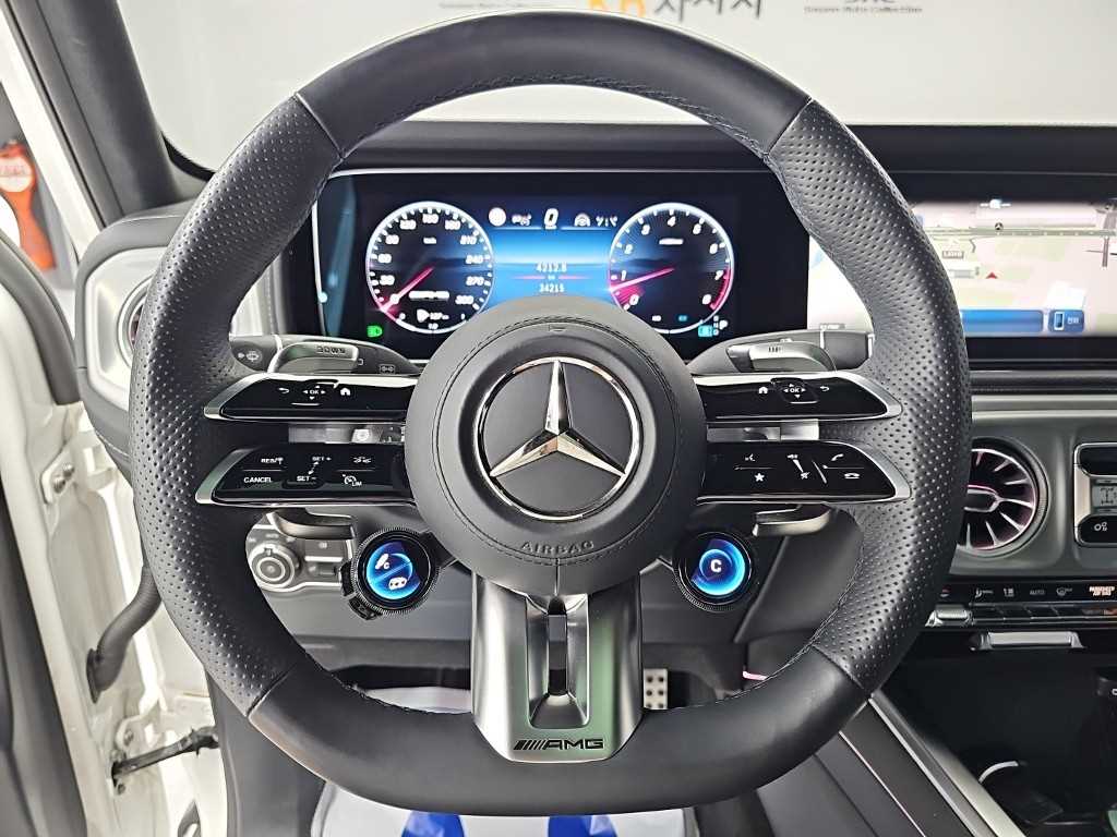 Mercedes-Benz G-Class — photo 09
