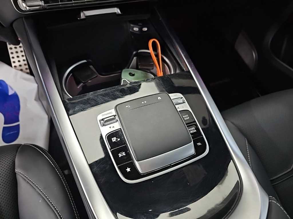 Mercedes-Benz G-Class — photo 18