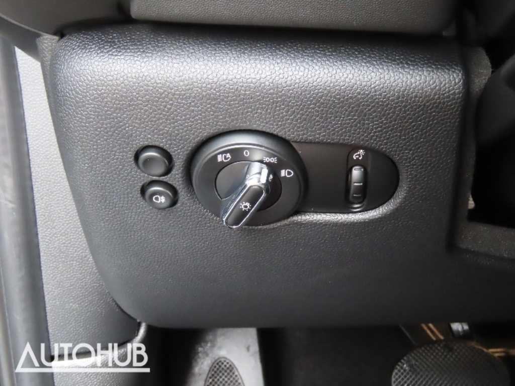 Mini Cooper — photo 13