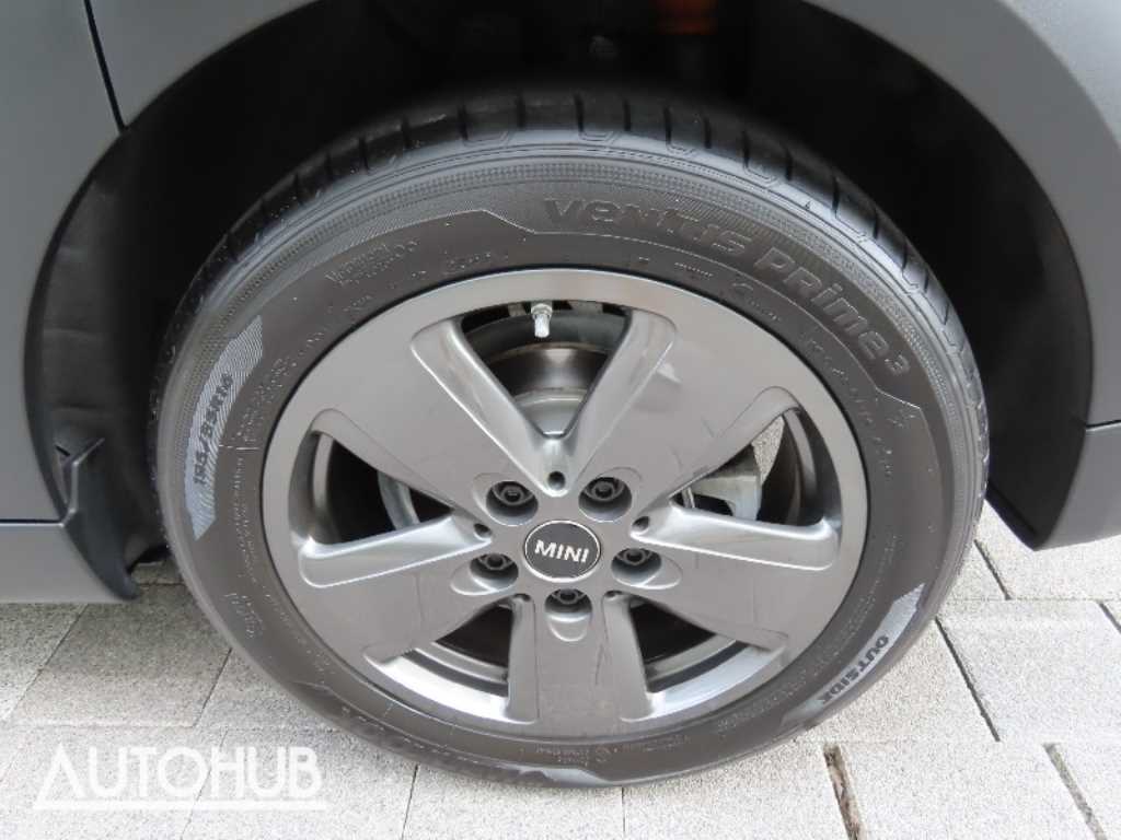Mini Cooper — photo 18