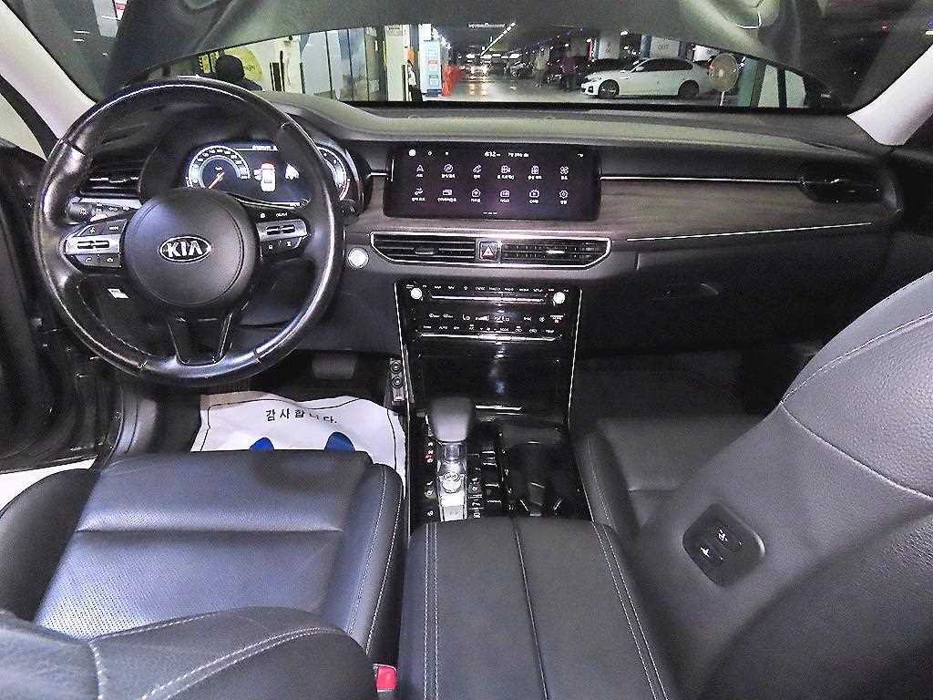 Kia K7 — photo 10