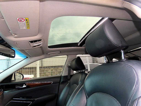Kia K7 — photo 17