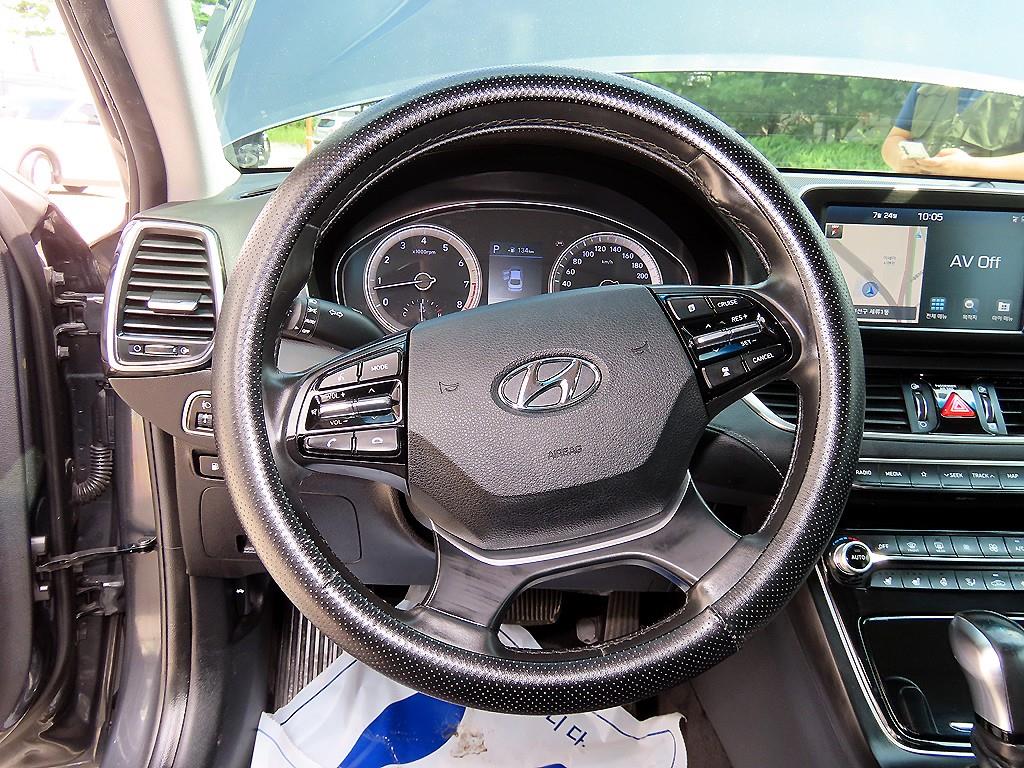 Hyundai Grandeur — photo 08