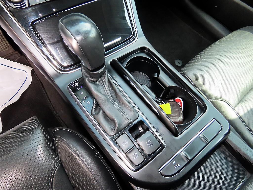 Hyundai Grandeur — photo 10