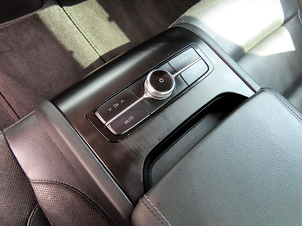 Hyundai Grandeur — photo 18