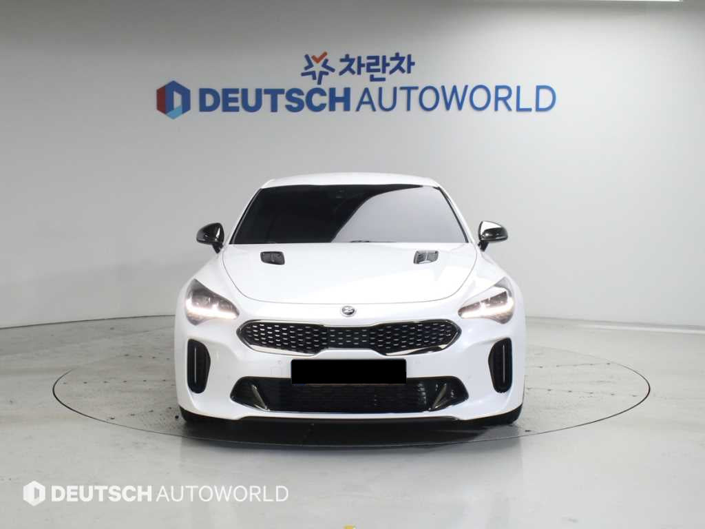 Kia Stinger — photo 03