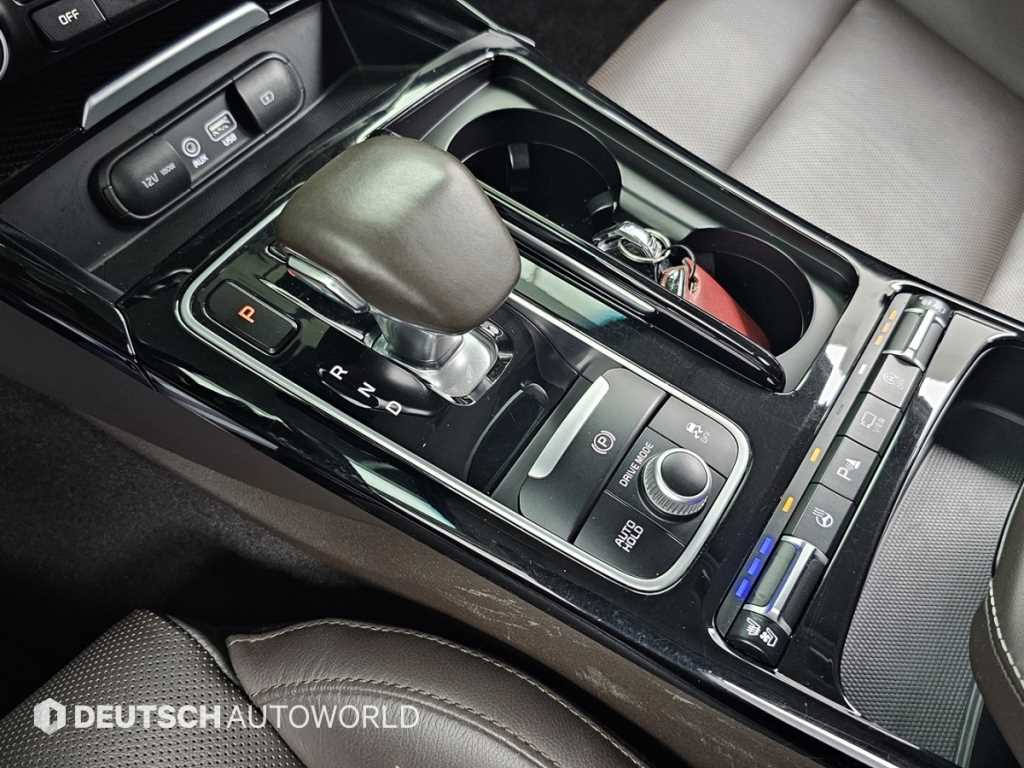 Kia Stinger — photo 09