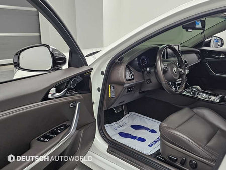 Kia Stinger — photo 11