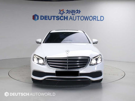 Mercedes-Benz E-Class — photo 03